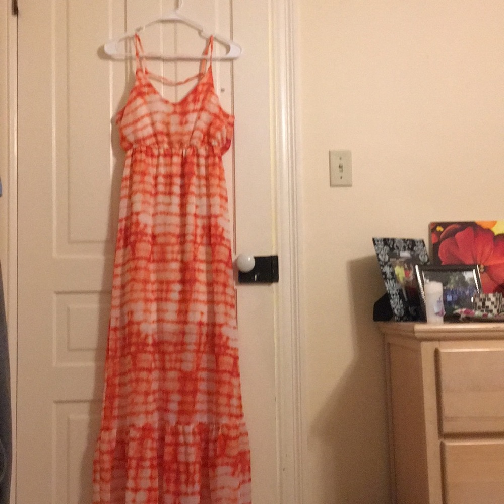 Tie-dye maxi dress